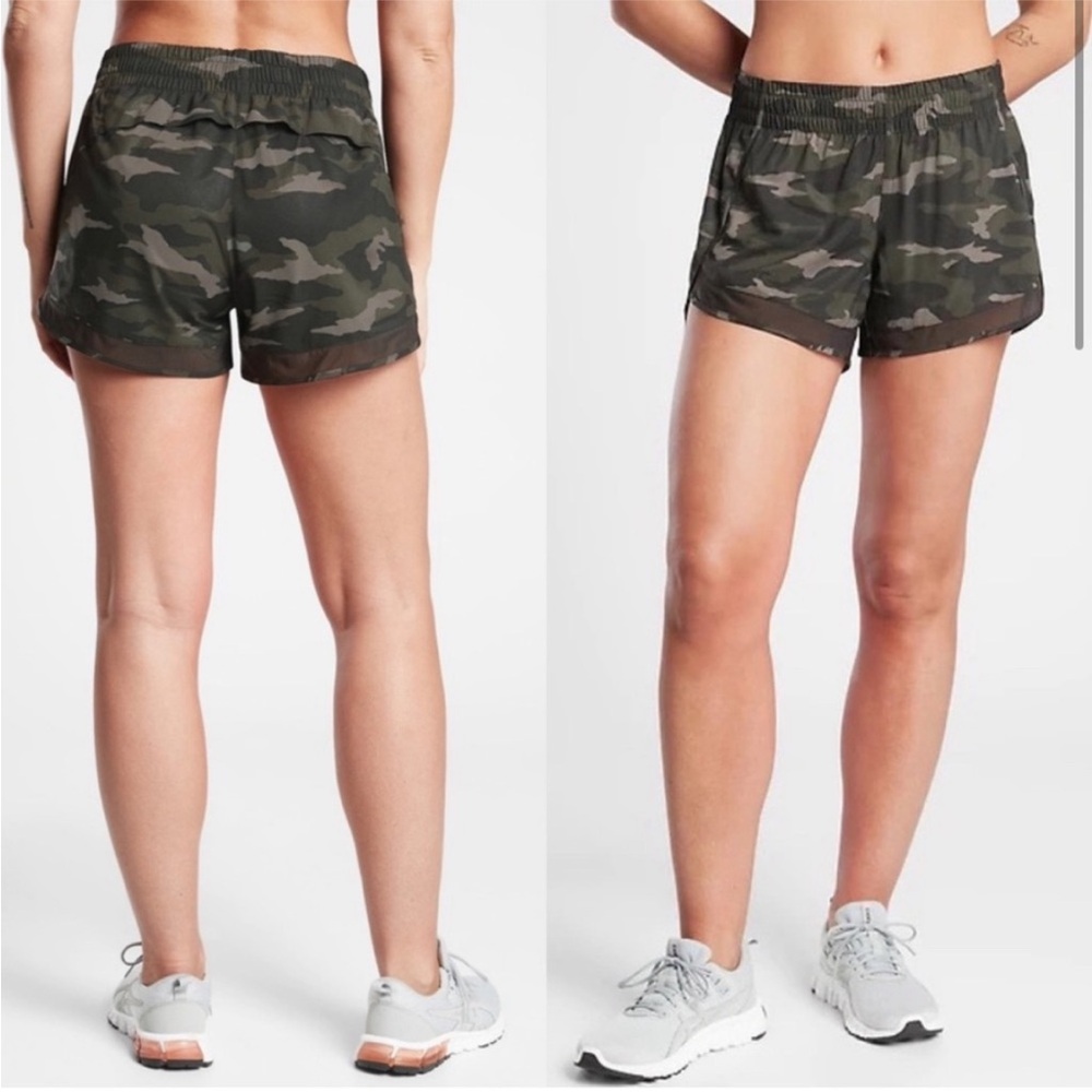 Athleta Mesh Racer Run Shorts 4” Camo